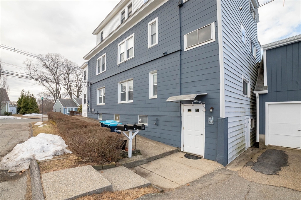 7 Ridgeland Road, Unit 1 Shrewsbury, MA 01545 - Photo 5 of 27