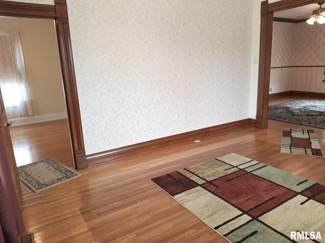 $105,000 | 471 North 7th Avenue, Canton, IL 61520