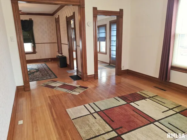 $105,000 | 471 North 7th Avenue, Canton, IL 61520
