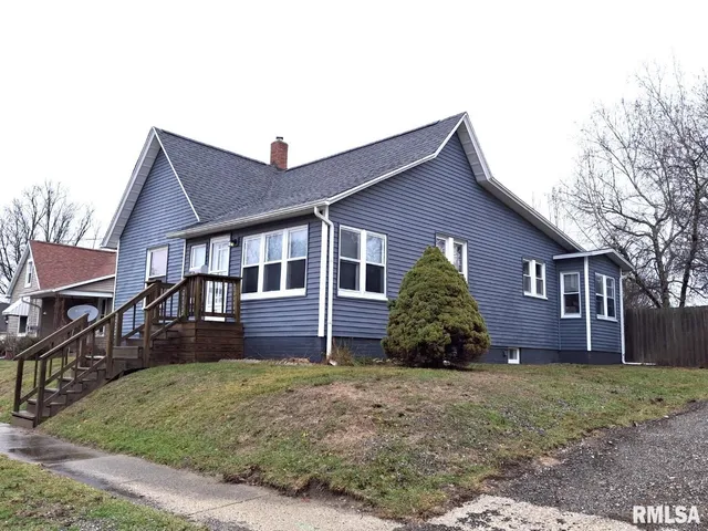 $105,000 | 471 North 7th Avenue, Canton, IL 61520