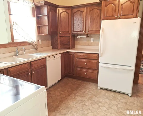 $105,000 | 471 North 7th Avenue, Canton, IL 61520