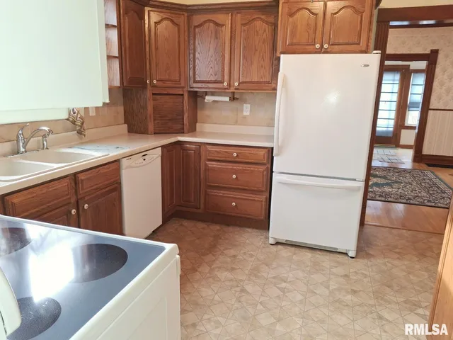 $105,000 | 471 North 7th Avenue, Canton, IL 61520