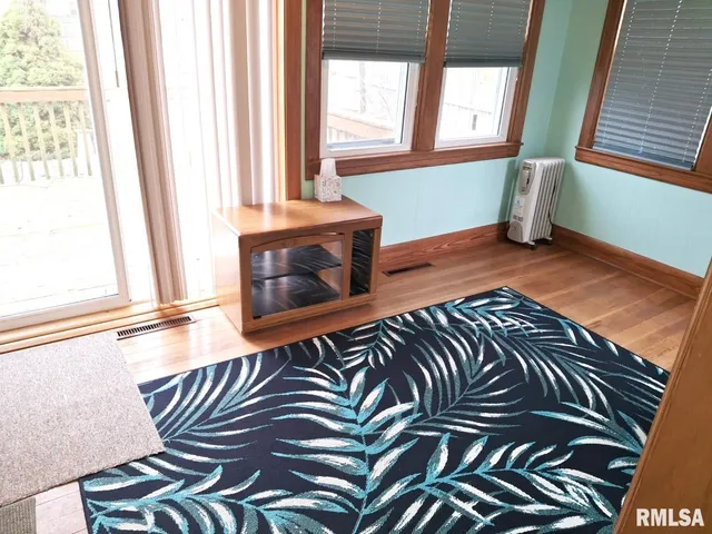 $105,000 | 471 North 7th Avenue, Canton, IL 61520