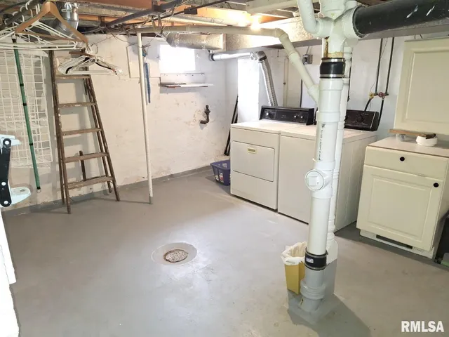 $105,000 | 471 North 7th Avenue, Canton, IL 61520