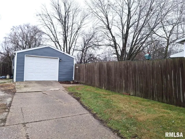 $105,000 | 471 North 7th Avenue, Canton, IL 61520