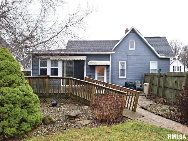 $105,000 | 471 North 7th Avenue, Canton, IL 61520