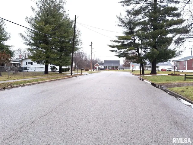 $105,000 | 471 North 7th Avenue, Canton, IL 61520