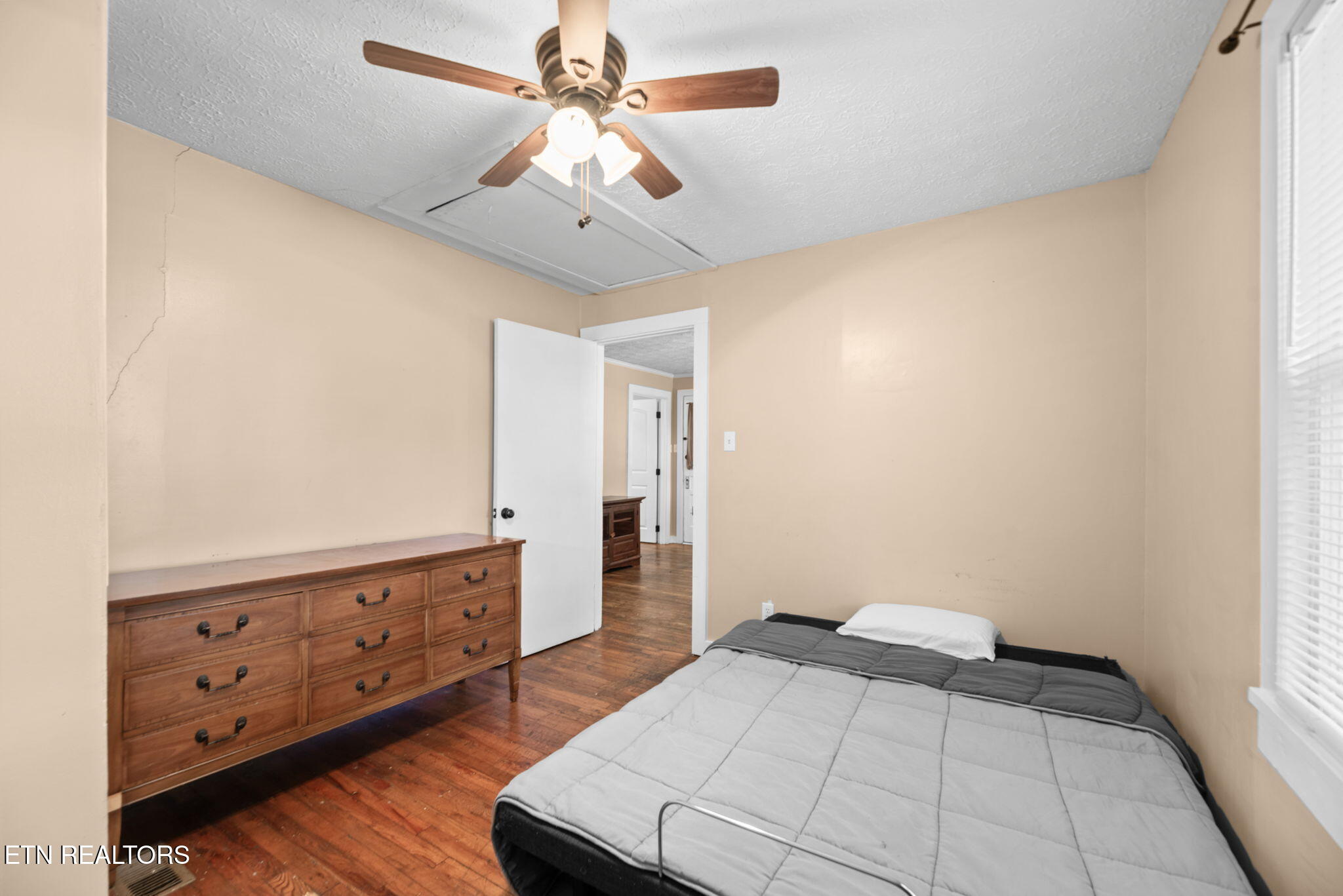 711 Sharp Street Clinton, TN 37716 - Photo 17 of 31 17-web-or-mls-Sharp711 (45)