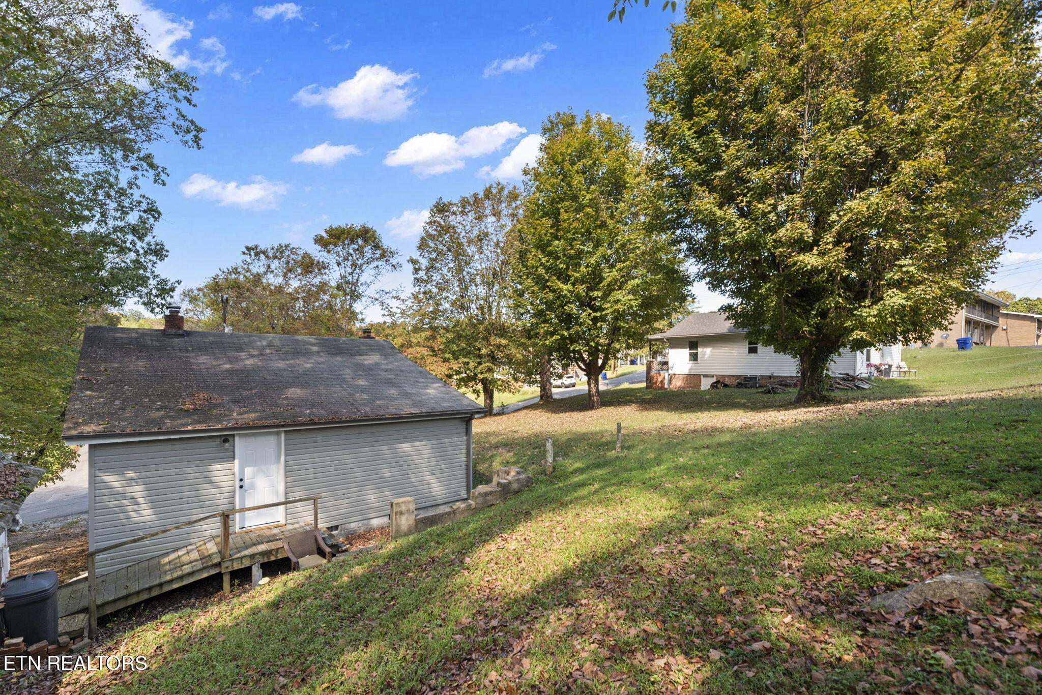 711 Sharp Street Clinton, TN 37716 - Photo 31 of 31 31-web-or-mls-Sharp711 (28)