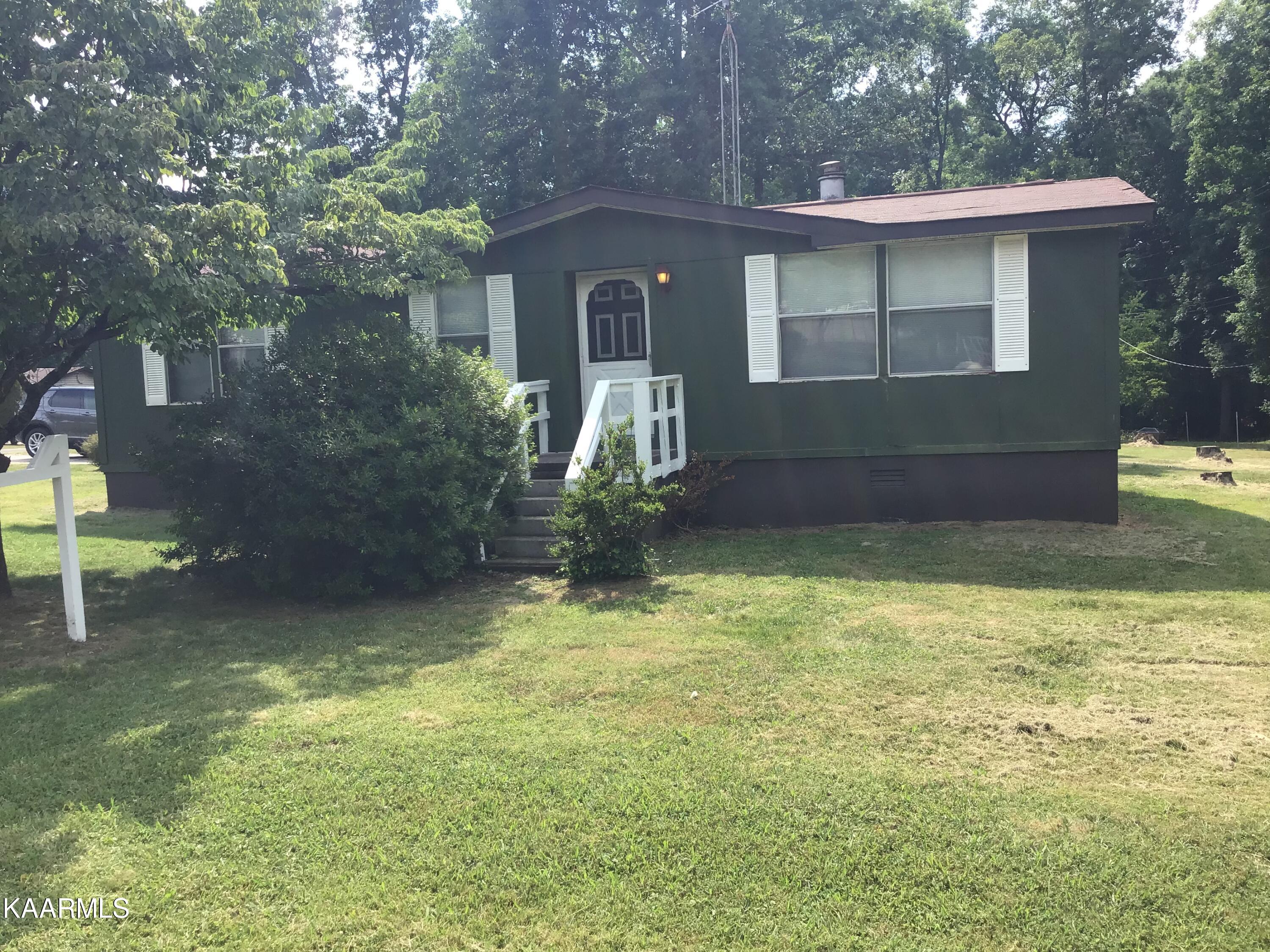 311 Rugby Road Crossville, TN 38558 - Photo 3 of 12 B522EC50-3E7A-4A28-B92F-DF084AD45A8C