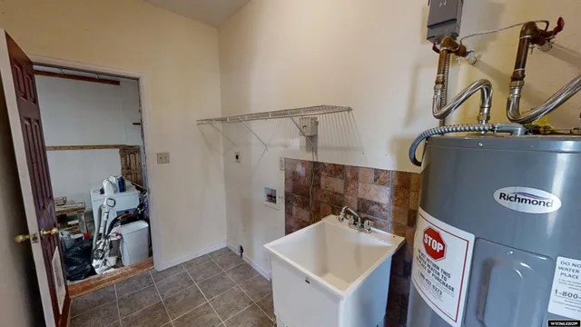 $290,000 | 418 Emigrant Drive, Glenrock, WY 82637