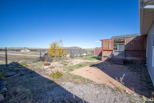 $290,000 | 418 Emigrant Drive, Glenrock, WY 82637