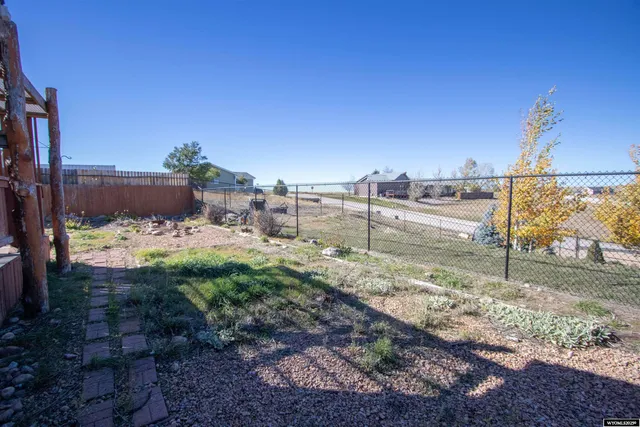 $290,000 | 418 Emigrant Drive, Glenrock, WY 82637