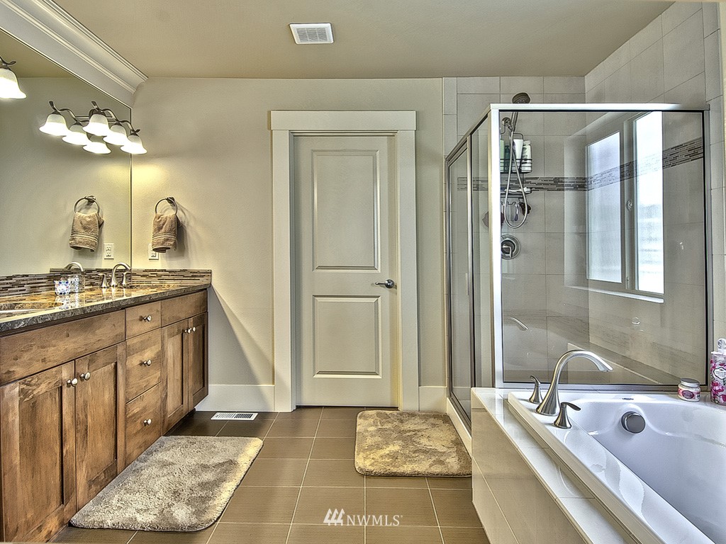 16210 Southeast 135th Place Renton, WA 98059 - Photo 10 of 15