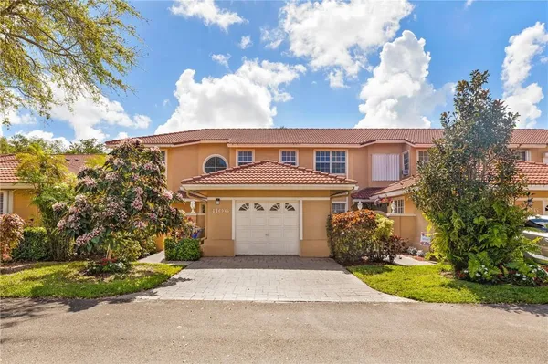 $4,300 | 4106 Carriage Drive, Unit C2, Pompano Beach, FL 33069