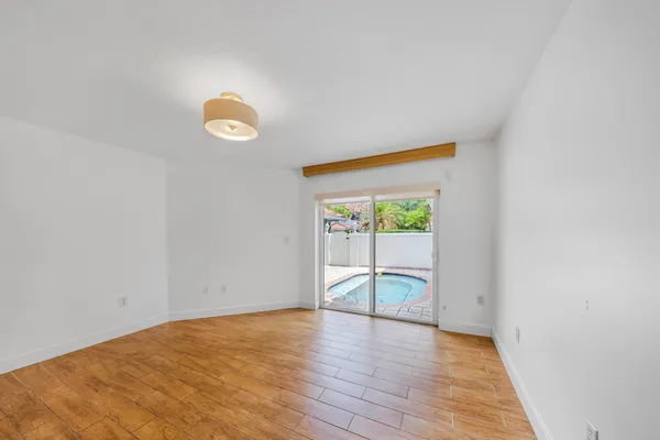 $4,300 | 4106 Carriage Drive, Unit C2, Pompano Beach, FL 33069