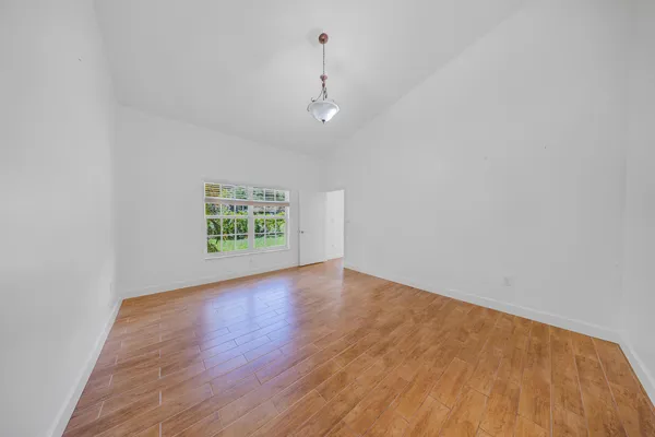 $4,300 | 4106 Carriage Drive, Unit C2, Pompano Beach, FL 33069