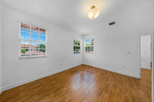 $4,300 | 4106 Carriage Drive, Unit C2, Pompano Beach, FL 33069