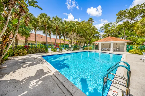 $4,300 | 4106 Carriage Drive, Unit C2, Pompano Beach, FL 33069