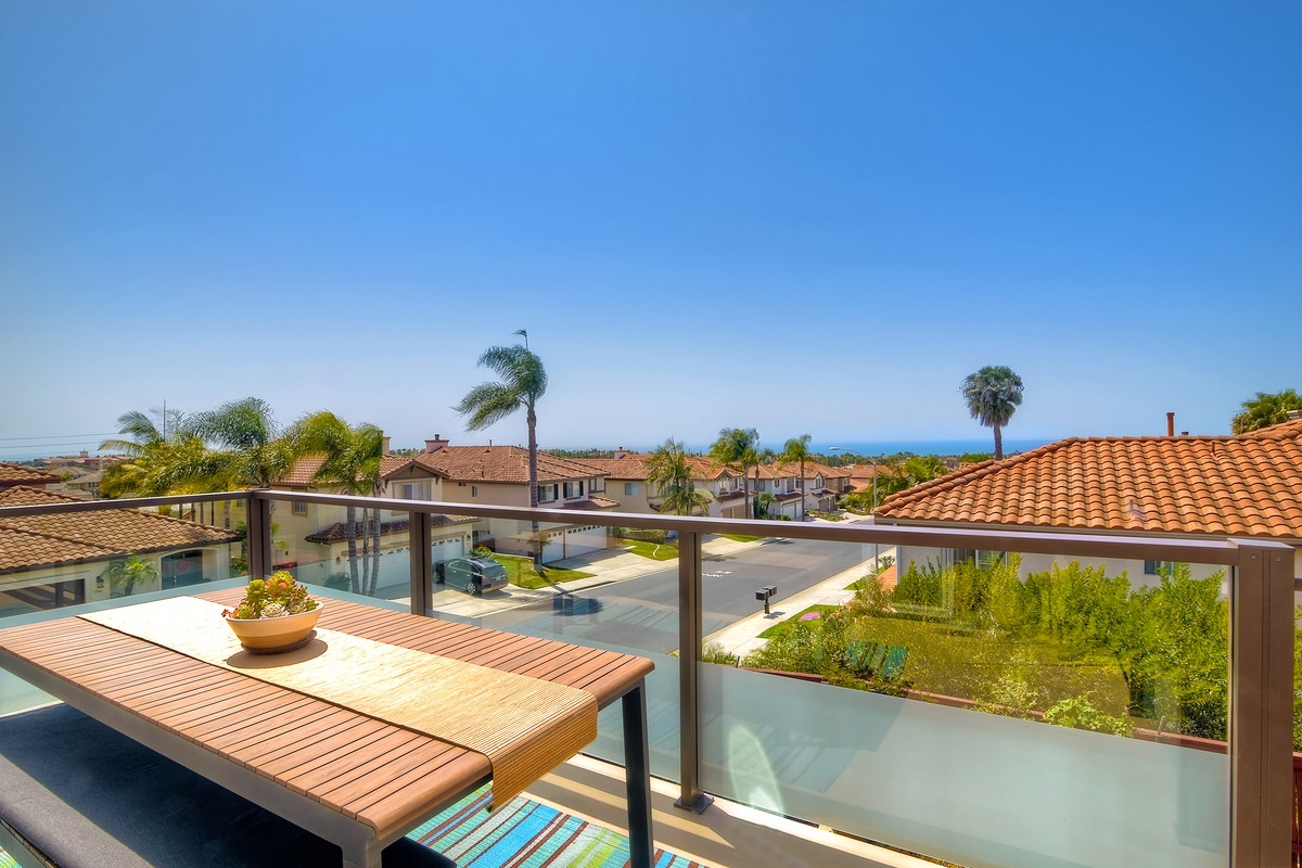 6443 Amethyst Way Carlsbad, CA 92011 - Photo 18 of 25