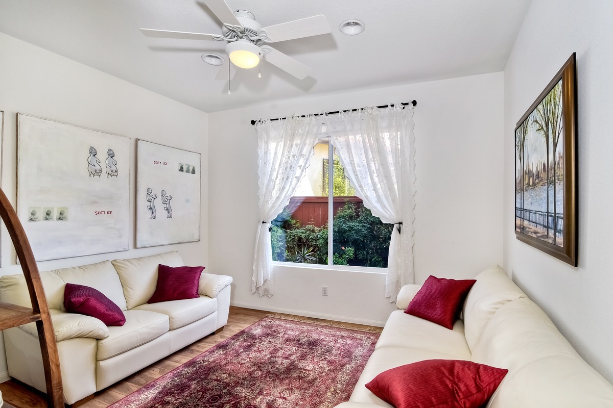 6443 Amethyst Way Carlsbad, CA 92011 - Photo 7 of 25