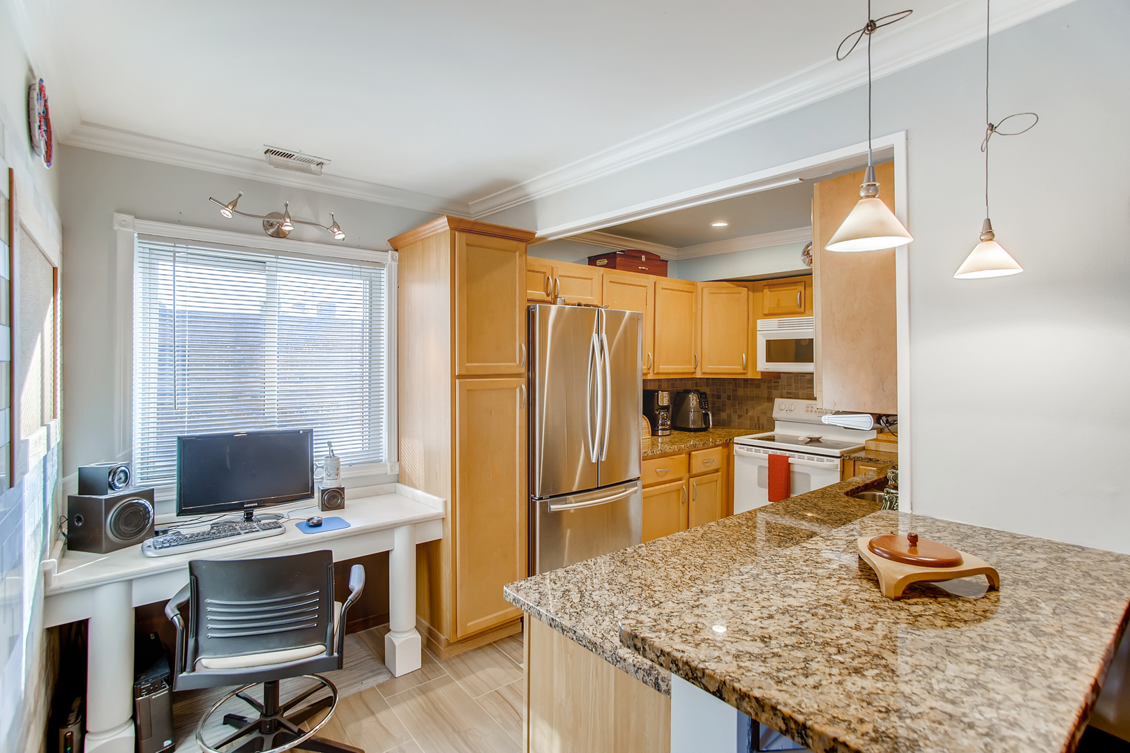 1783 West Algonquin Road, Unit 3A Mount Prospect, IL 60056 - Photo 3 of 11