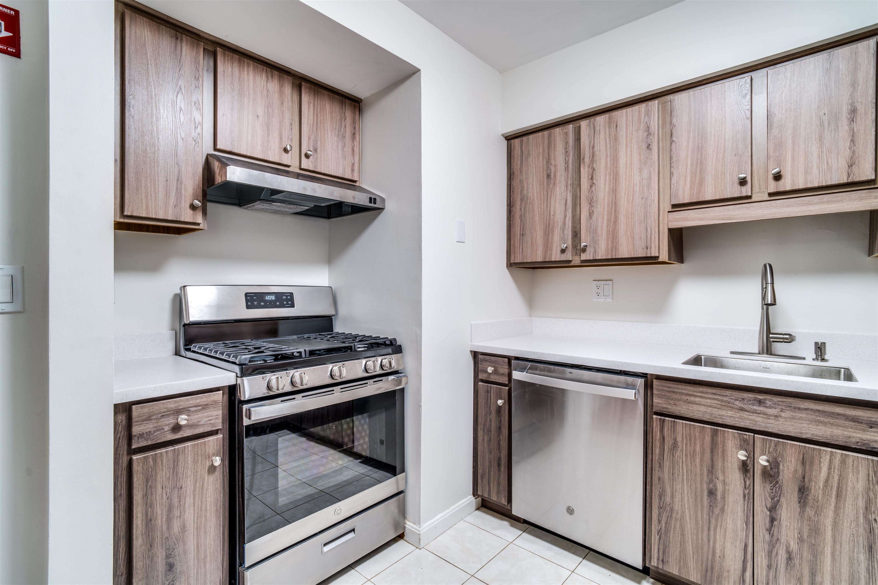 810 Spring Brook Circle Portsmouth, NH 03801 - Photo 23 of 25