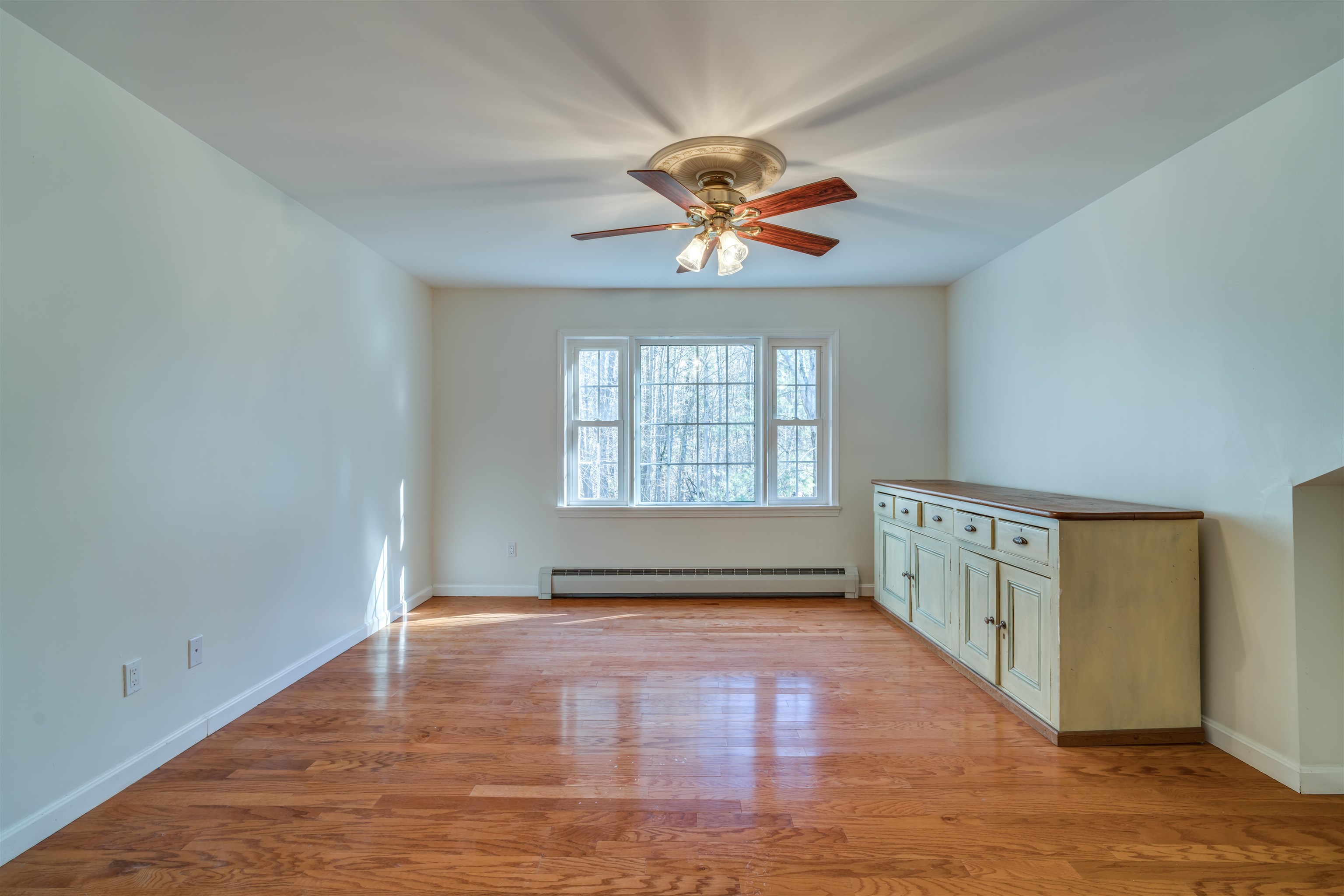 810 Spring Brook Circle Portsmouth, NH 03801 - Photo 4 of 25