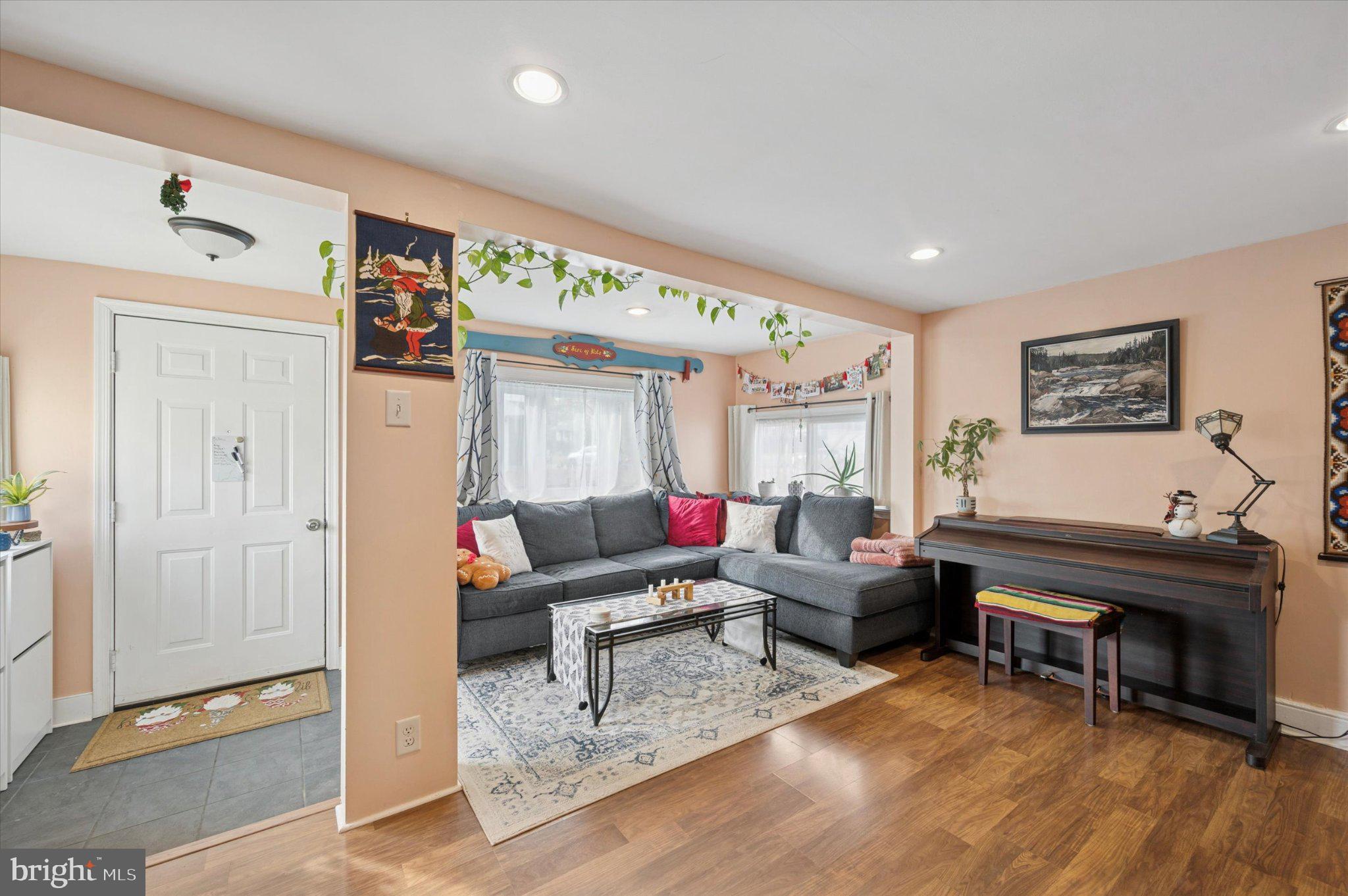 407 Emerald Street Media, PA 19063 - Photo 3 of 15