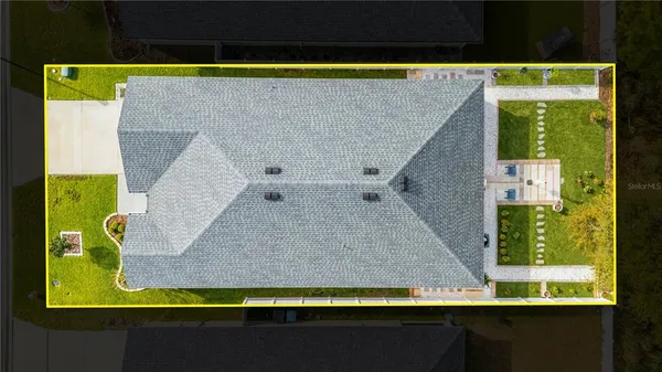 $389,900 | 956 Aruba Avenue, Mulberry, FL 33860