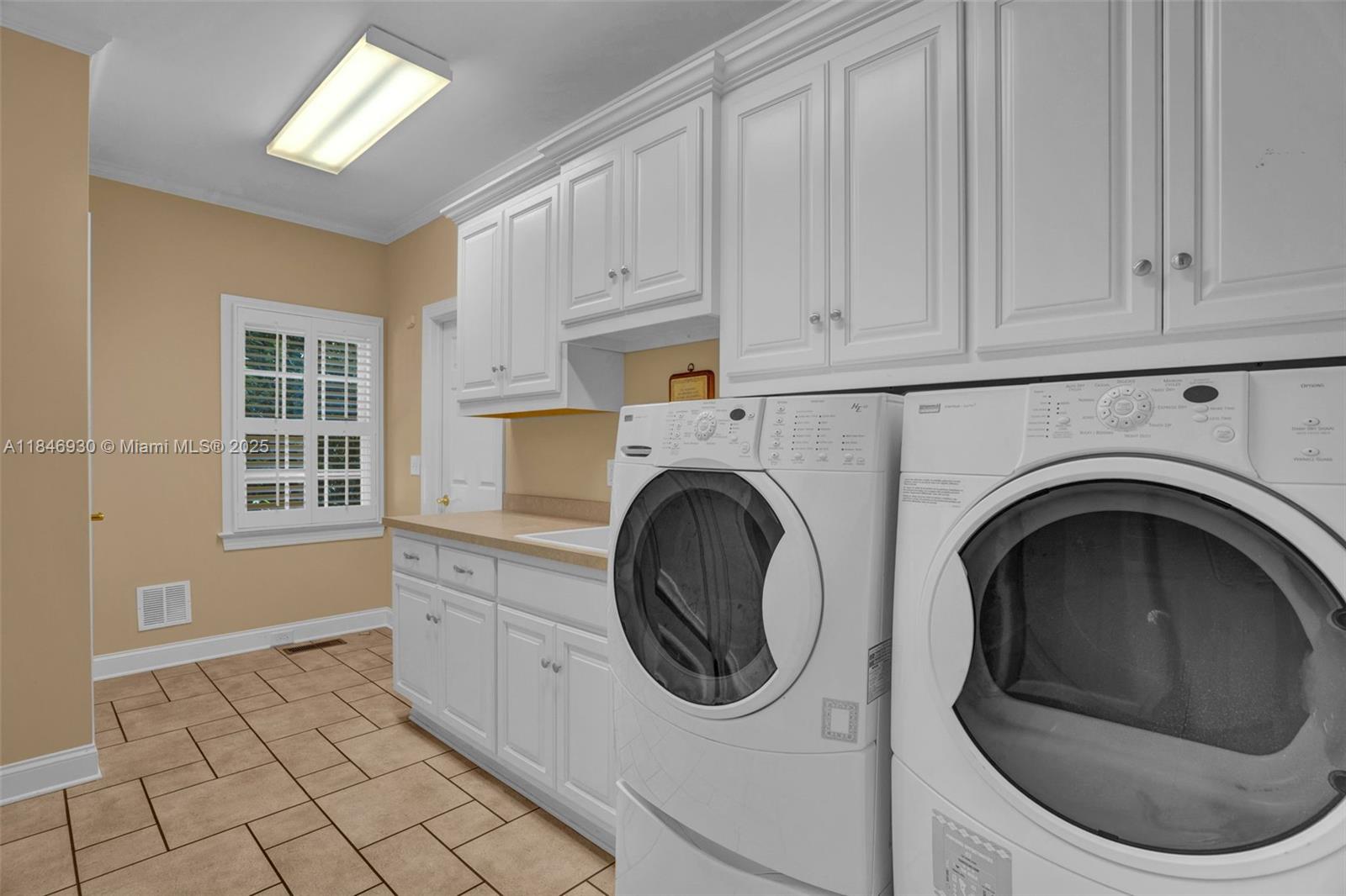 2579 Grey Rabbit Run Asheboro, NC 27205 - Photo 26 of 72 a utility room with dryer and washer