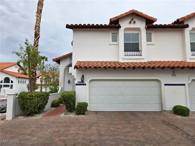 $1,950 | 8735 Villa Ariel Lane, Las Vegas, NV 89147