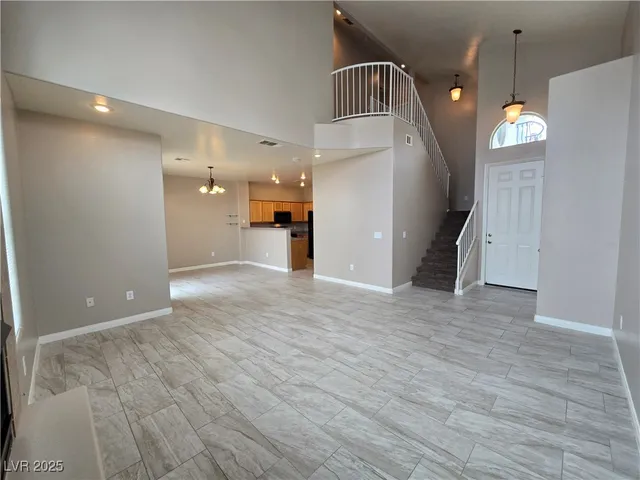 $1,950 | 8735 Villa Ariel Lane, Las Vegas, NV 89147