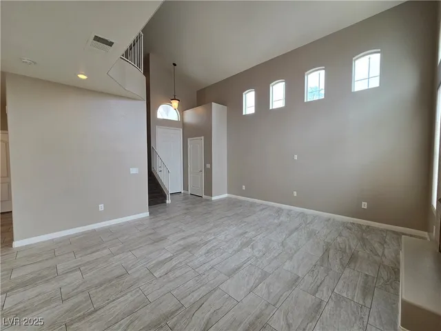 $1,950 | 8735 Villa Ariel Lane, Las Vegas, NV 89147