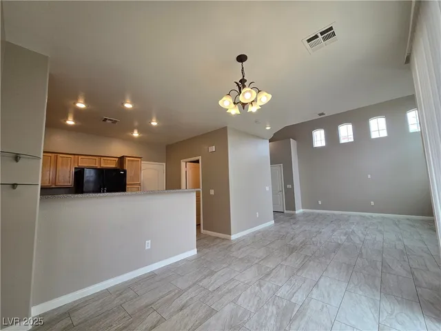 $1,950 | 8735 Villa Ariel Lane, Las Vegas, NV 89147