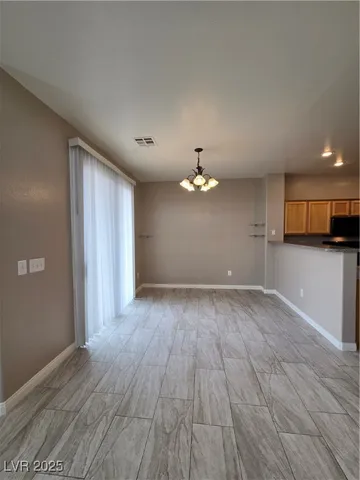 $1,950 | 8735 Villa Ariel Lane, Las Vegas, NV 89147