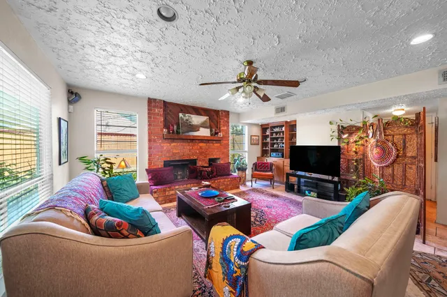 $269,000 | 3626 Fiddlers Green Drive, Houston, TX 77082