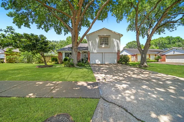 $269,000 | 3626 Fiddlers Green Drive, Houston, TX 77082