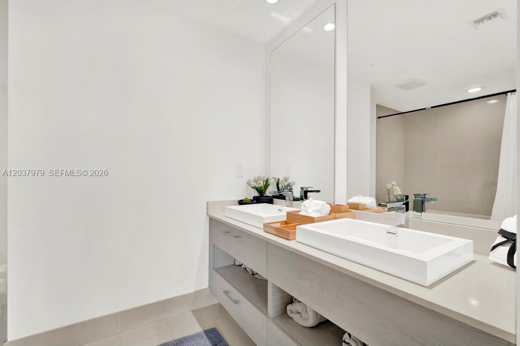 45 Southwest 9th Street, Unit 1609 Miami, FL 33130 - Photo 19 of 50