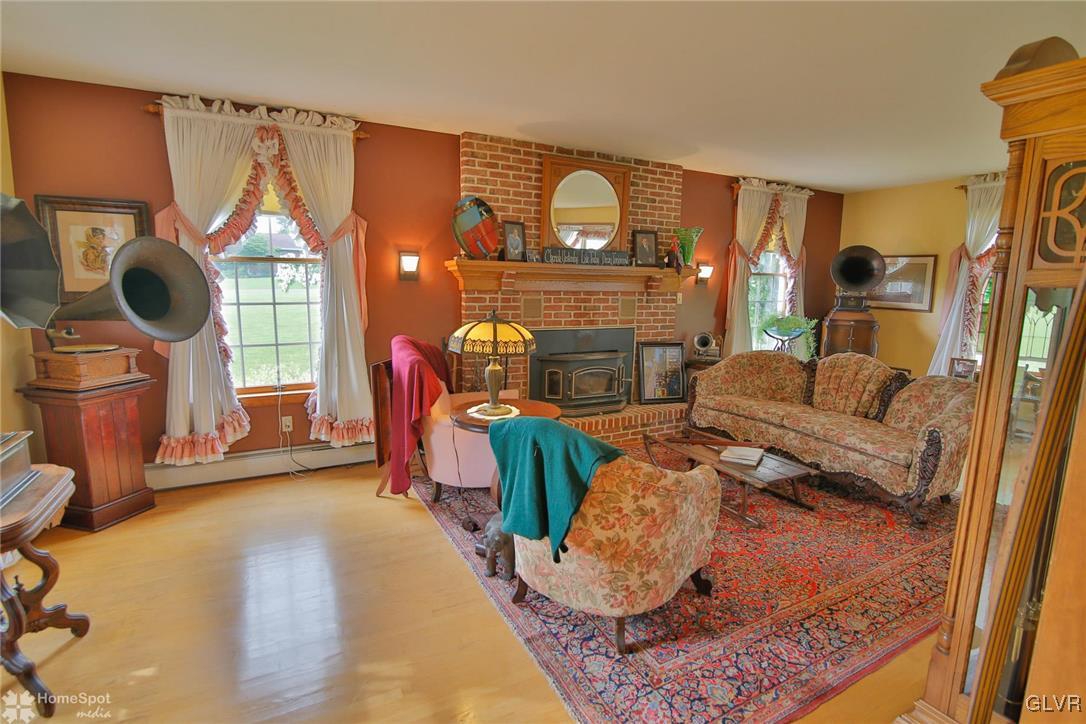 2511 Rising Sun Road Slatington, PA 18080 - Photo 4 of 45 Gallery Image 4