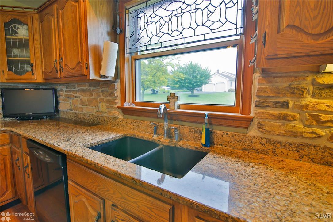 2511 Rising Sun Road Slatington, PA 18080 - Photo 10 of 45 Gallery Image 10