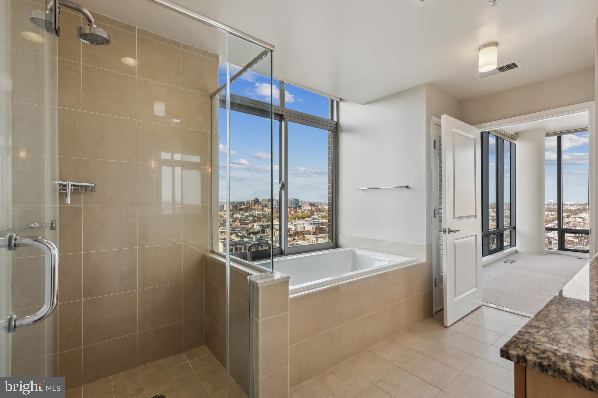 675 President Street, Unit 2409 Baltimore, MD 21202 - Photo 16 of 50