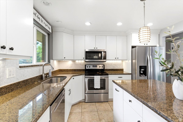 42 Bonita Way Centerville, UT 84014 - Photo 8 of 28