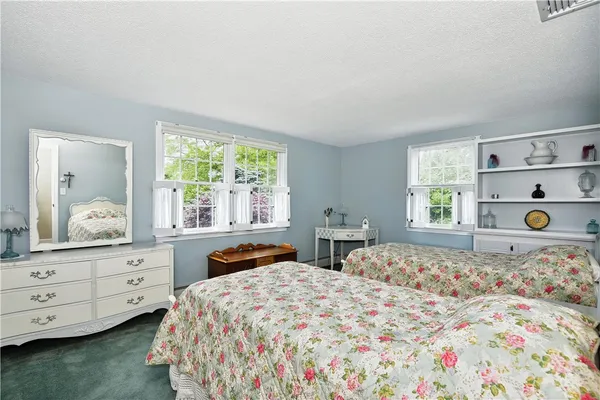 $1,200,000 | 1 Butts Rock Road, Little Compton, RI 02837