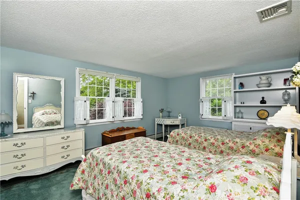 $1,200,000 | 1 Butts Rock Road, Little Compton, RI 02837