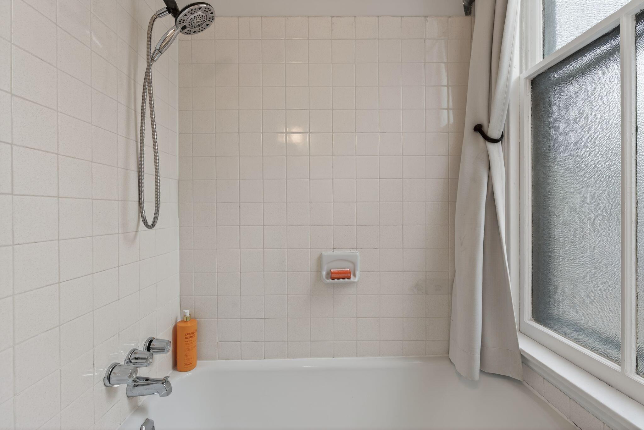 138 Pine Street, Unit 1 Portland, ME 04102 - Photo 16 of 29 38_DSC05622