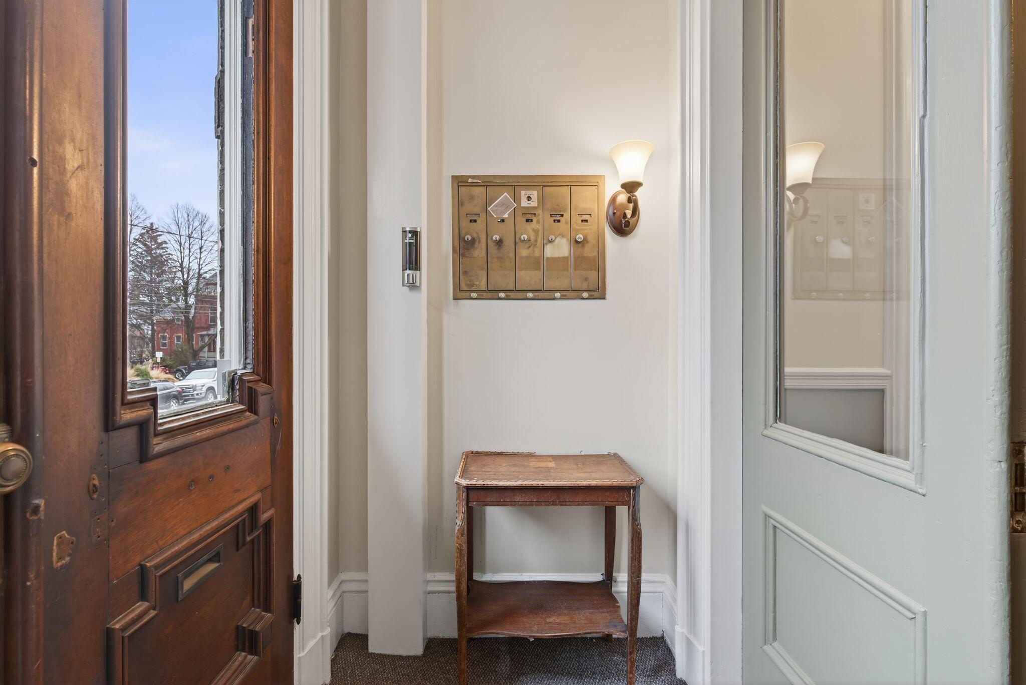 138 Pine Street, Unit 1 Portland, ME 04102 - Photo 19 of 29 44_DSC05662