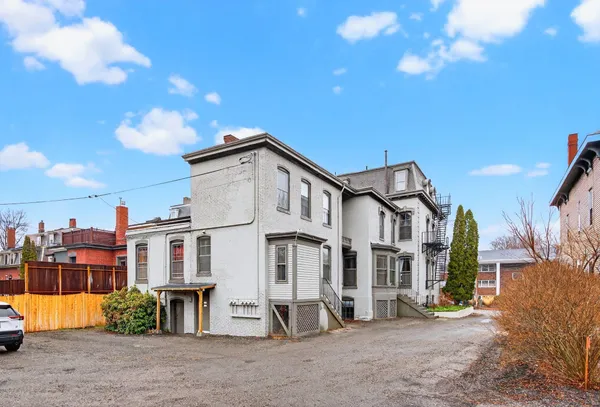 $375,000 | 138 Pine Street, Unit 1, Portland, ME 04102