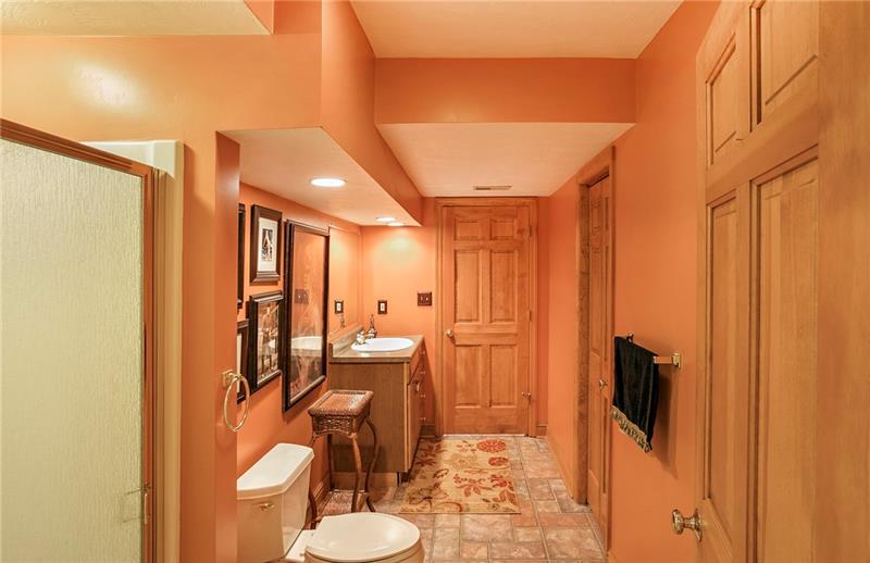 3835 New Texas Road Pittsburgh, PA 15239 - Photo 18 of 25 Gallery Image 18