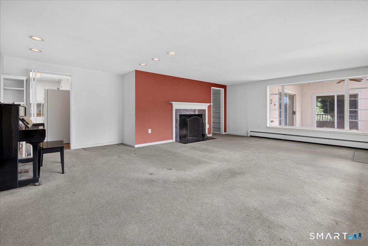 333 Mansfield Road North Haven, CT 06473 - Photo 5 of 40 Gallery Image 5